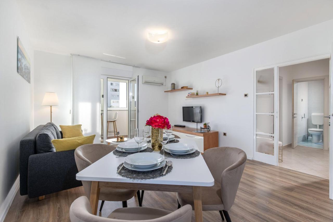 Apartment In Rijeka Buitenkant foto