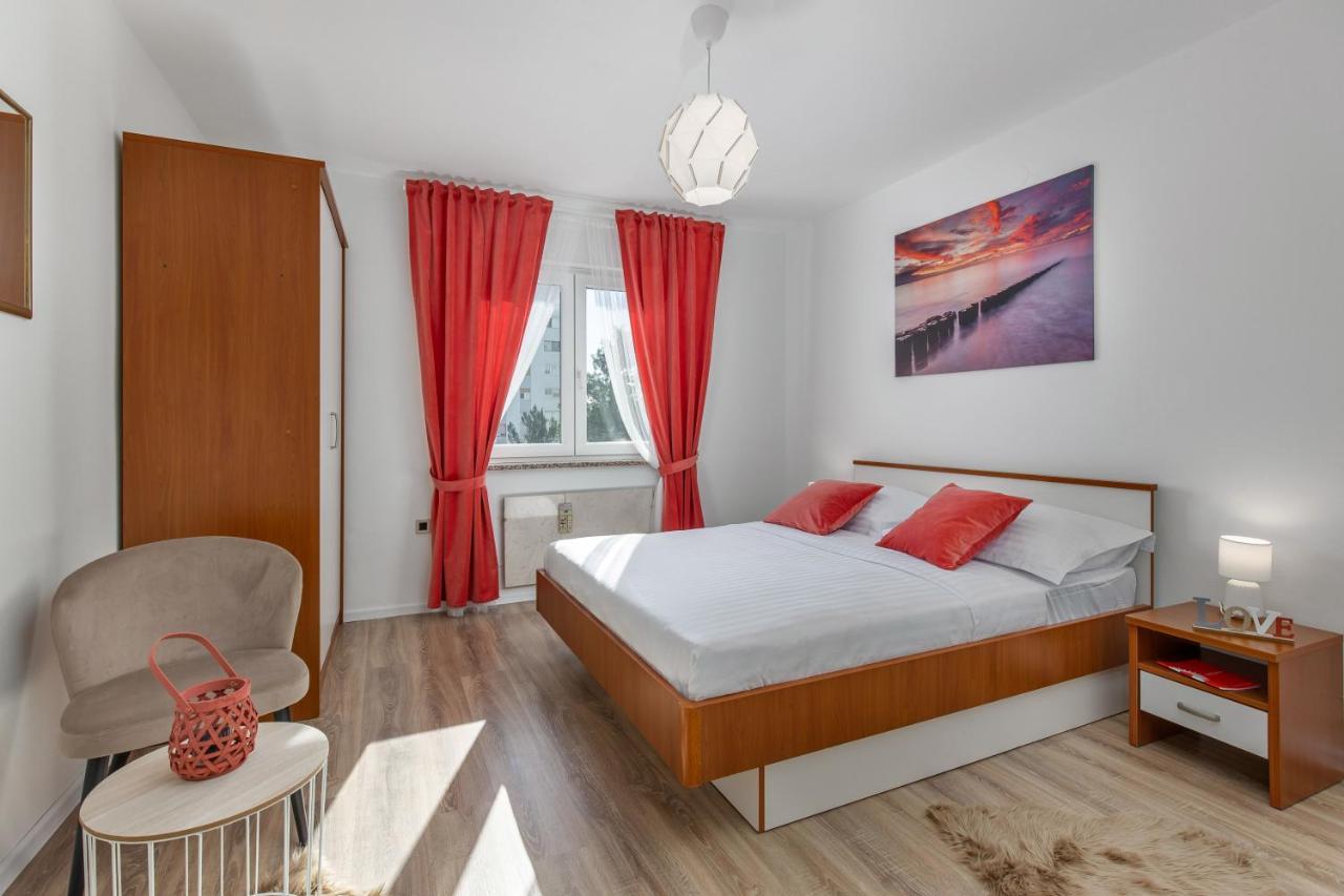 Apartment In Rijeka Buitenkant foto