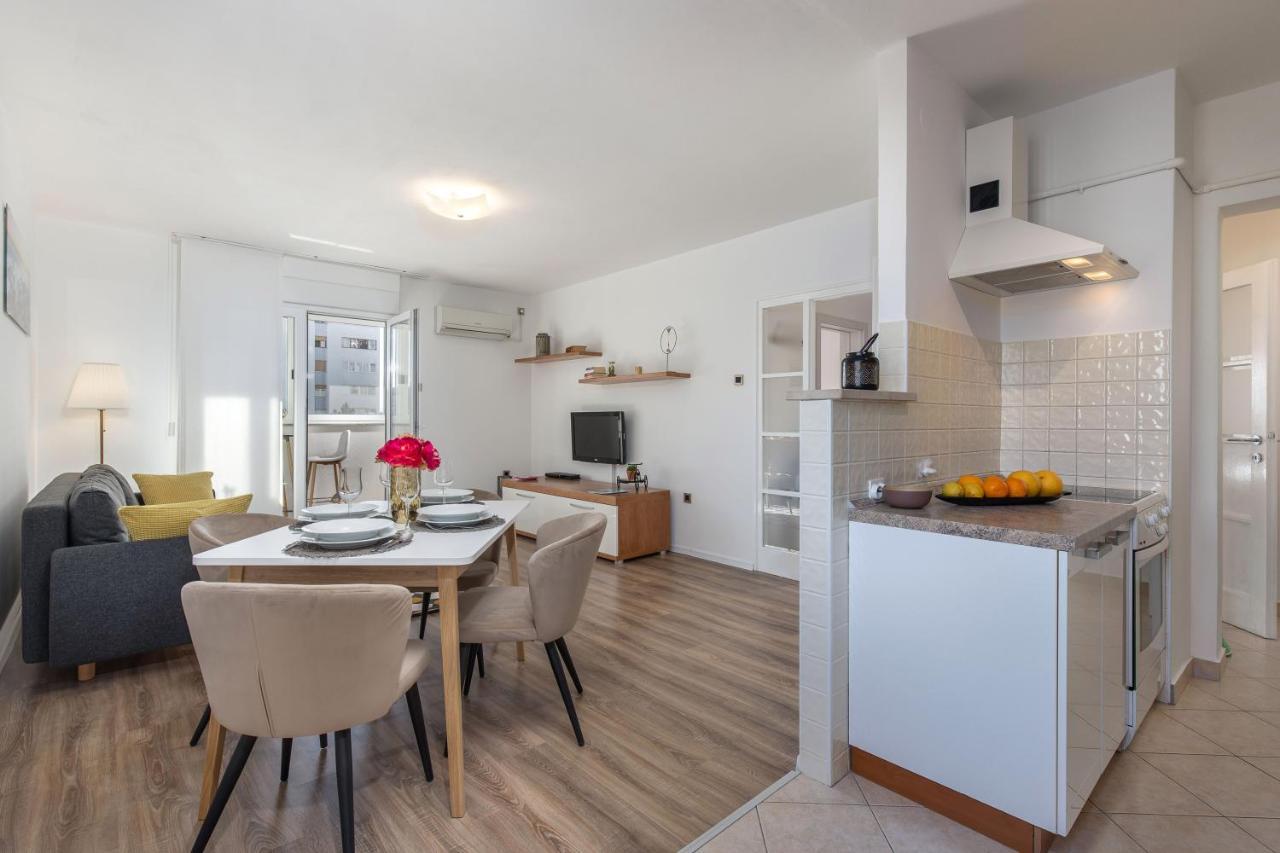 Apartment In Rijeka Buitenkant foto