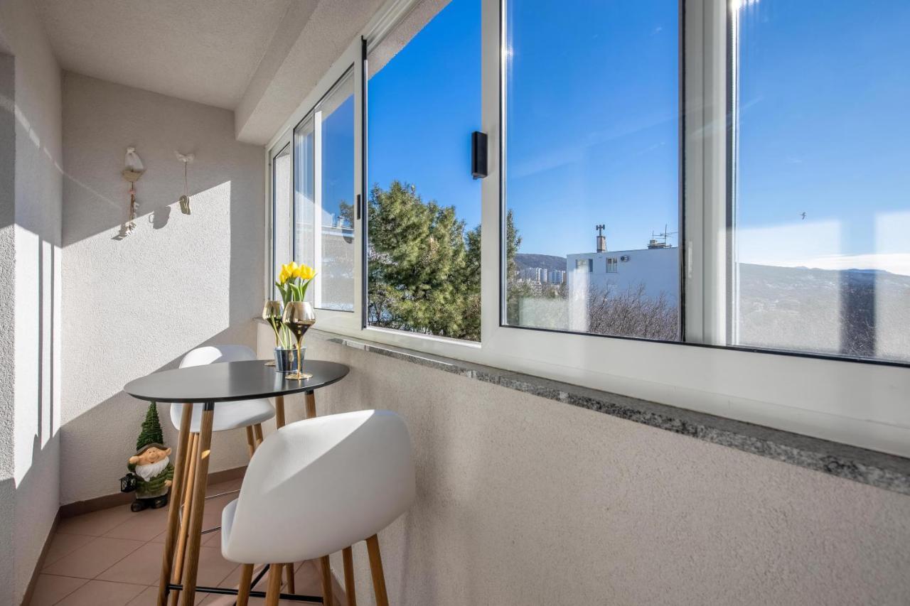 Apartment In Rijeka Buitenkant foto
