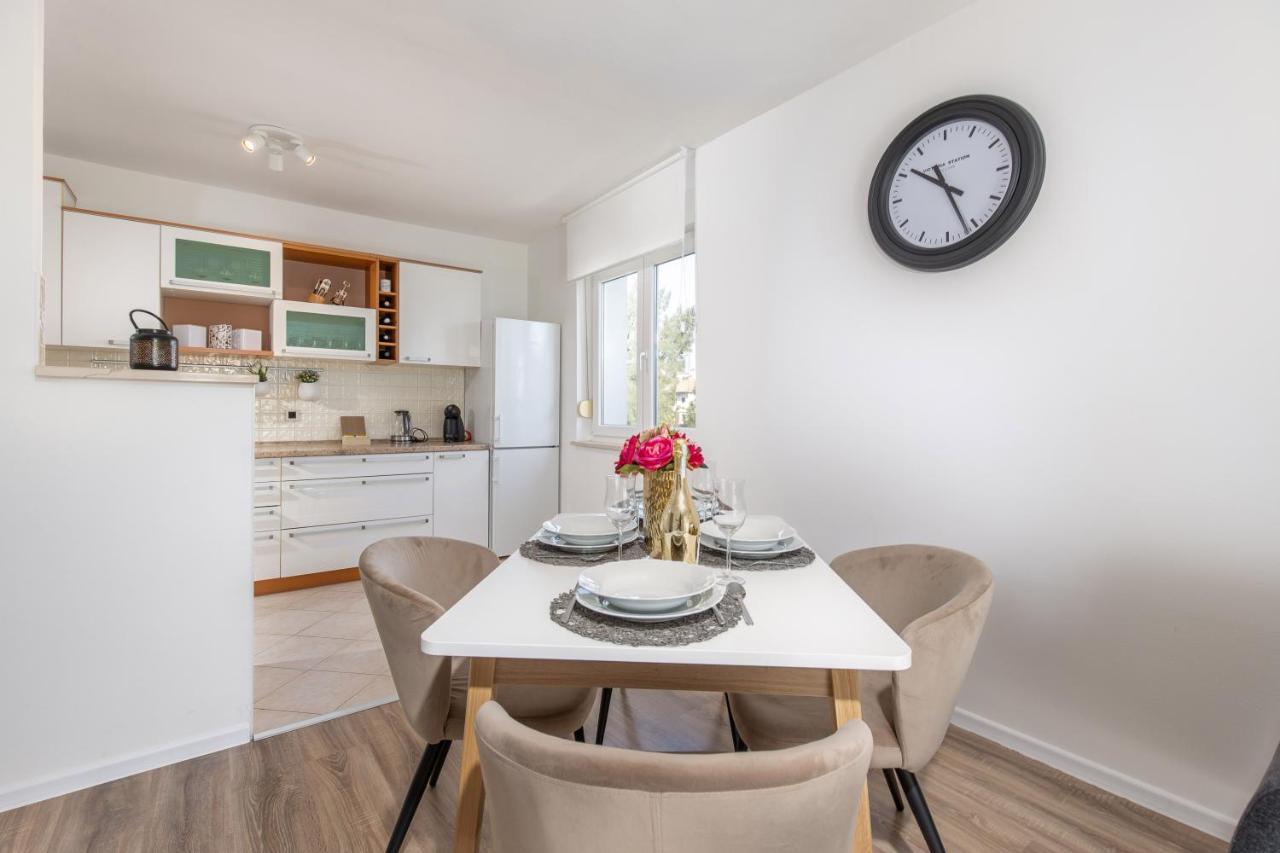 Apartment In Rijeka Buitenkant foto